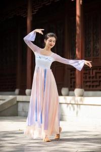 午间 古典舞 A班